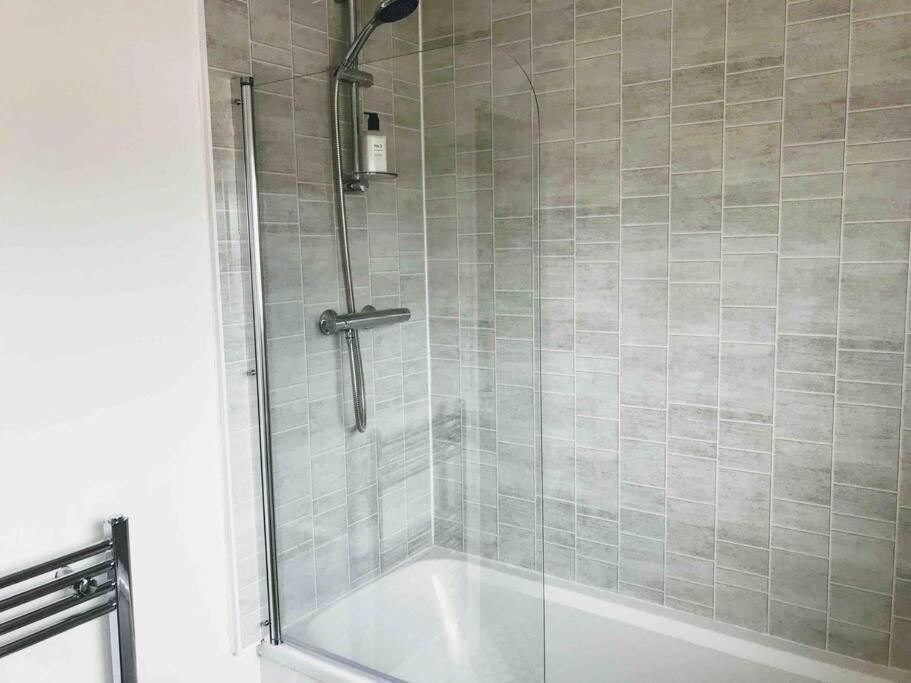 Aspen House Villa Бирмингам Екстериор снимка